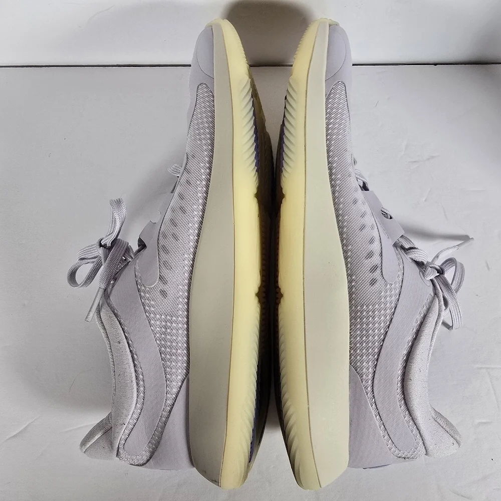 Lululemon Strongfeel Trainers Athletic Shoes Womens Light Lilac Size 10 Workout